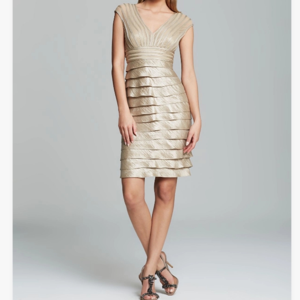 Adrianna Papell Gold Tiered Sheath Dress size 6